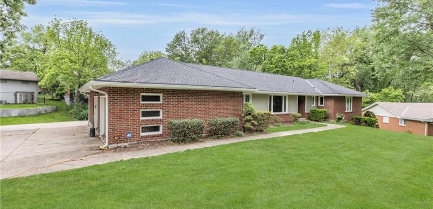 Homes for Sale in Kansas City, MO 64116 | 4212 NW Briarcliff Lane
