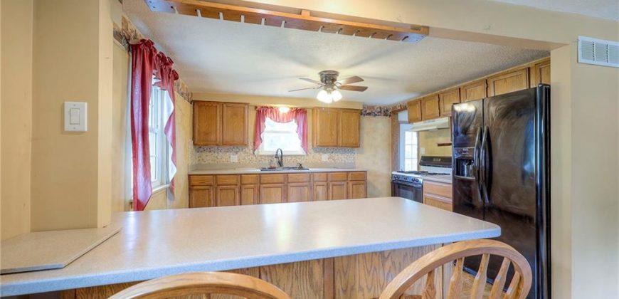 Homes for Sale in Kansas City, MO 64154 | 8713  Old Stagecoach Road
