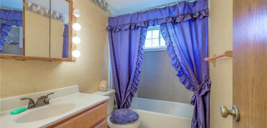 Homes for Sale in Kansas City, MO 64154 | 8713  Old Stagecoach Road