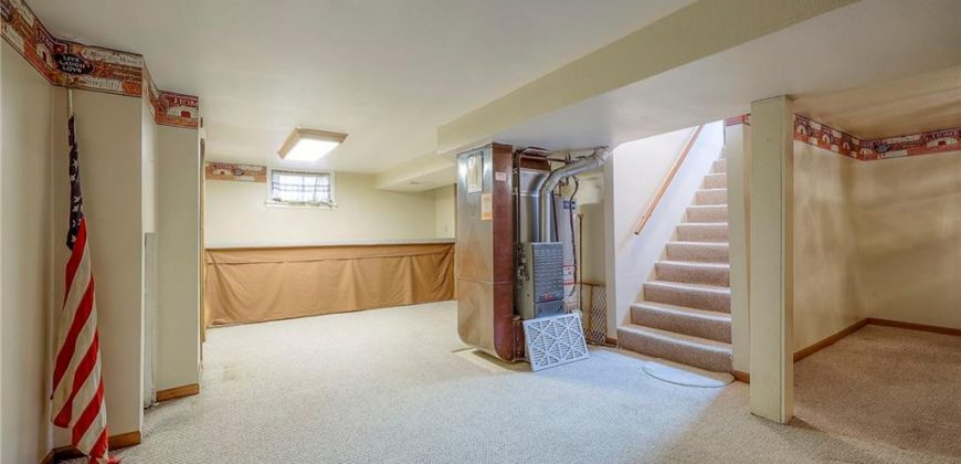 Homes for Sale in Kansas City, MO 64154 | 8713  Old Stagecoach Road