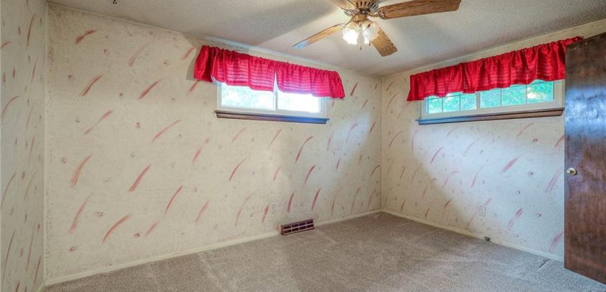 Homes for Sale in Kansas City, MO 64154 | 8713  Old Stagecoach Road