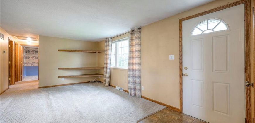 Homes for Sale in Kansas City, MO 64154 | 8713  Old Stagecoach Road