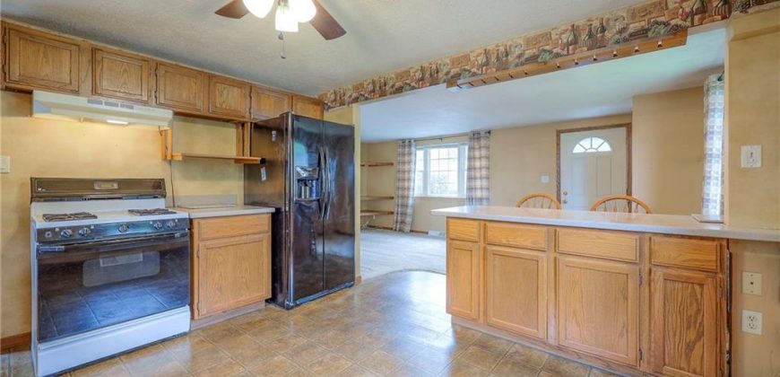 Homes for Sale in Kansas City, MO 64154 | 8713  Old Stagecoach Road