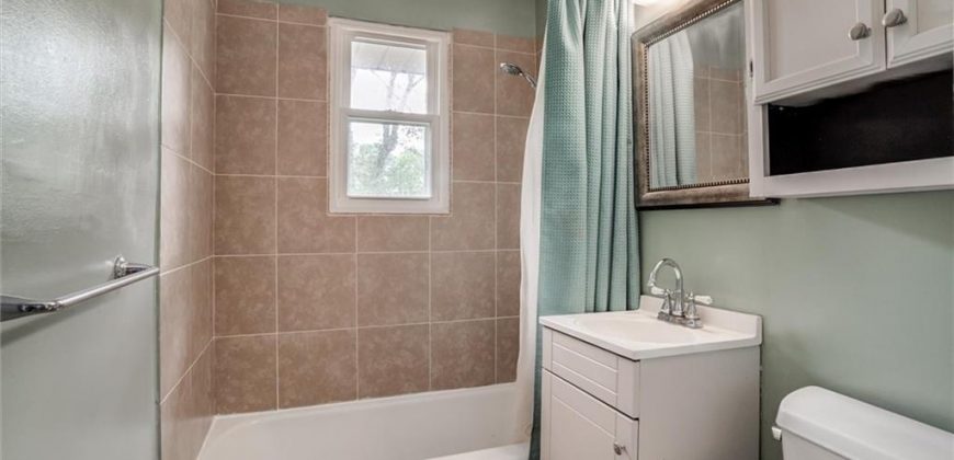Homes for Sale in Kansas City, MO 64119 | 5611 N Manchester Avenue