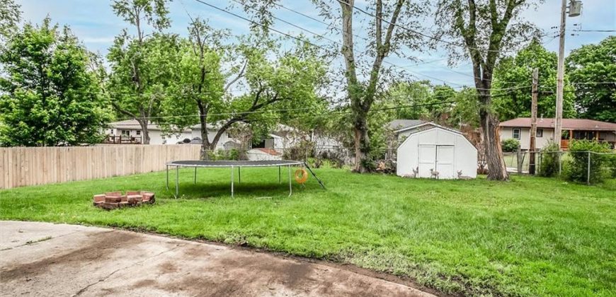Homes for Sale in Kansas City, MO 64119 | 5611 N Manchester Avenue