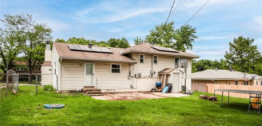 Homes for Sale in Kansas City, MO 64119 | 5611 N Manchester Avenue