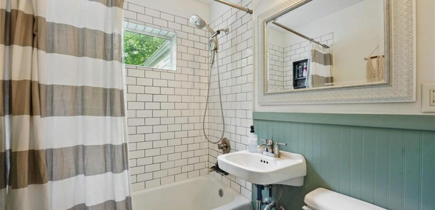Homes for Sale in Kansas City, MO 64116 | 706 NE 42nd Terrace
