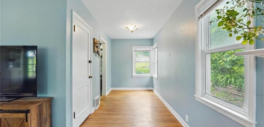 Homes for Sale in Kansas City, MO 64116 | 706 NE 42nd Terrace