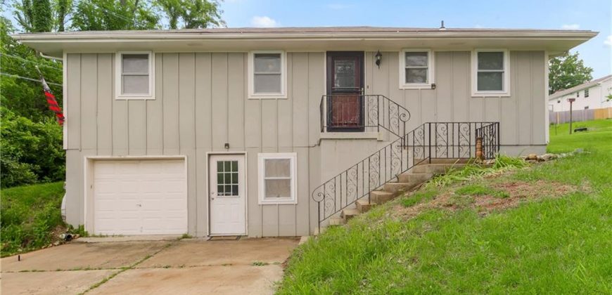 Homes for Sale in Weston, MO 64098 | 18395  HWY H