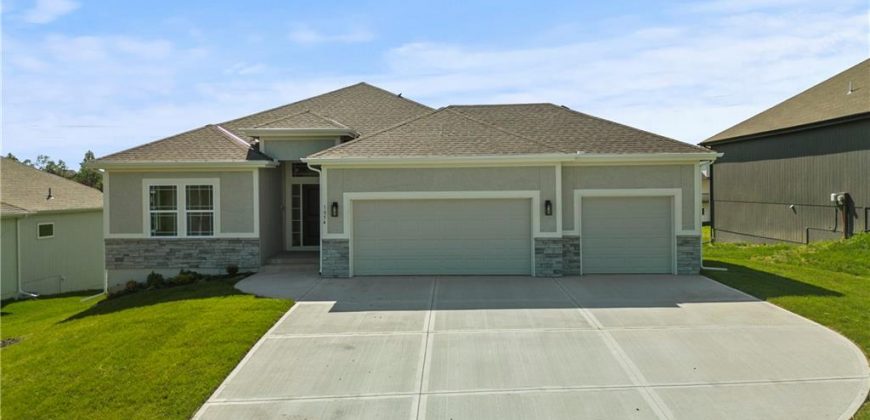 Homes for Sale in Kearney, MO 64060 | 1300  Melissa Court