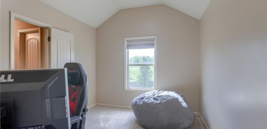 Homes for Sale in Kansas City, MO 64151 | 4102 NW 76th Terrace