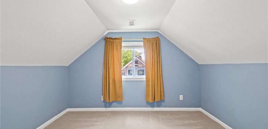 Homes for Sale in Liberty, MO 64068 | 617  Thornton Street