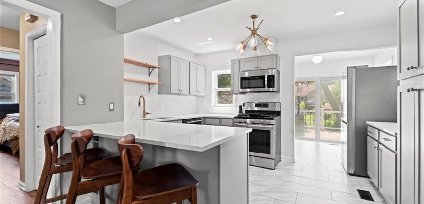 Homes for Sale in Liberty, MO 64068 | 617  Thornton Street
