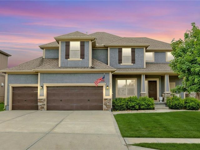 Homes for Sale in Kansas City, MO 64157 | 8221 NE 103rd Terrace