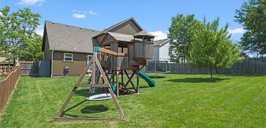 Homes for Sale in Kansas City, MO 64157 | 8207 NE 97th Terrace