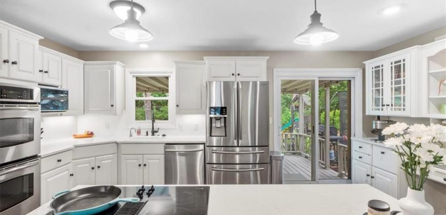 Homes for Sale in Kansas City, MO 64116 | 214 NW 43rd Terrace