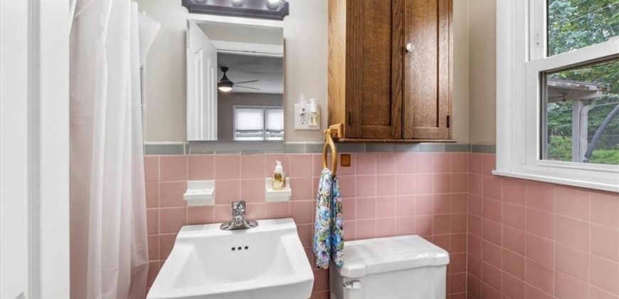 Homes for Sale in Kansas City, MO 64116 | 214 NW 43rd Terrace