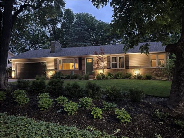 Homes for Sale in Kansas City, MO 64116 | 214 NW 43rd Terrace