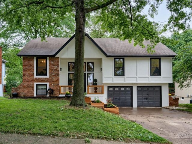 Homes for Sale in Kansas City, MO 64151 | 2913 NW 83rd Terrace