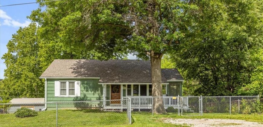 Homes for Sale in Kansas City, MO 64151 | 6608 N Edison Avenue