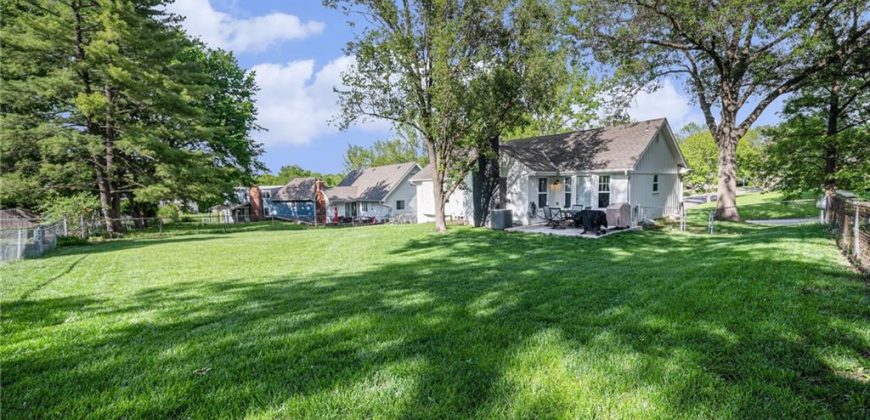 Homes for Sale in Kansas City, MO 64155 | 9652 N Campbell Street
