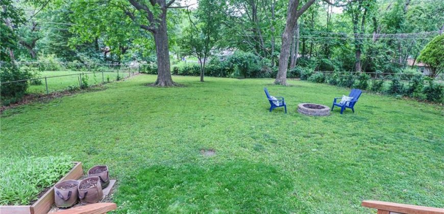 Homes for Sale in Gladstone, MO 64118 | 5904 N Howard Avenue