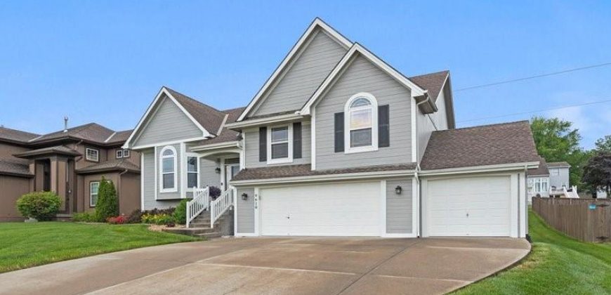 Homes for Sale in Kansas City, MO 64155 | 9610 N Highland Terrace