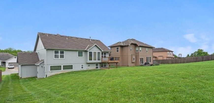 Homes for Sale in Kansas City, MO 64155 | 9610 N Highland Terrace