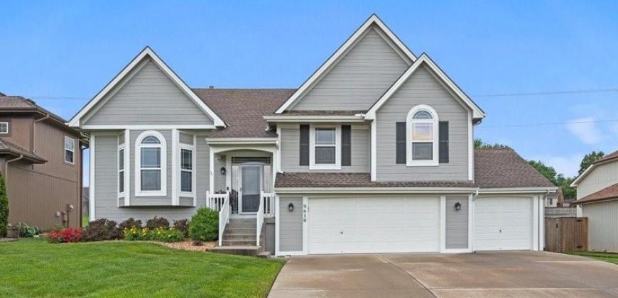 Homes for Sale in Kansas City, MO 64155 | 9610 N Highland Terrace
