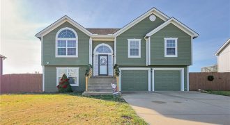 Homes for Sale in Smithville, MO 64089 | 401  Lake Meadows Drive
