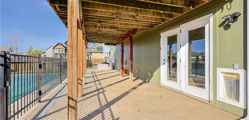 Homes for Sale in Smithville, MO 64089 | 401  Lake Meadows Drive