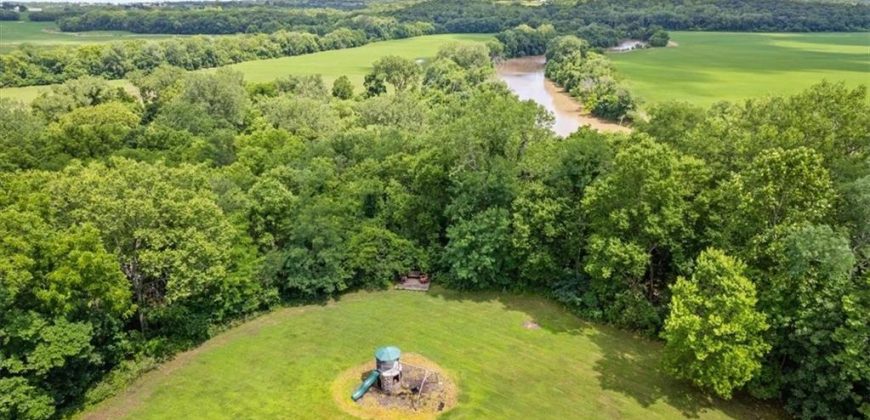 Homes for Sale in Platte City, MO 64079 | 11012  Platte River Road