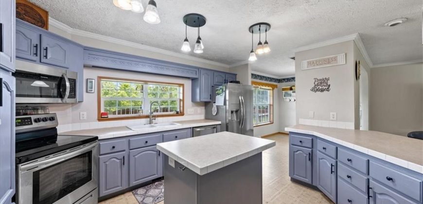 Homes for Sale in Platte City, MO 64079 | 11012  Platte River Road