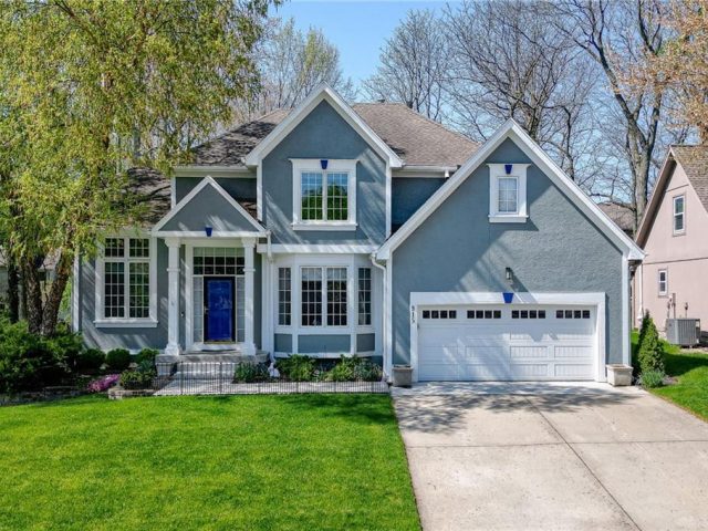 Homes for Sale in Kansas City, MO 64155 | 915 NE 102ND Street
