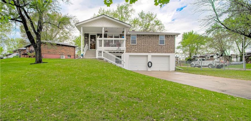 Homes for Sale in Kansas City, MO 64117 | 5916 NE 45th Terrace