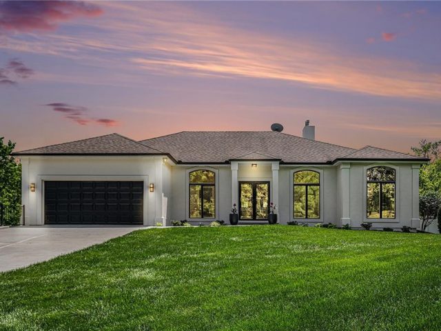Homes for Sale in Smithville, MO 64089 | 6605  E Highway