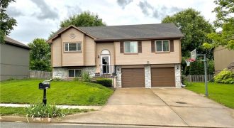 Homes for Sale in Kansas City, MO 64157 | 11601 N Manning Avenue