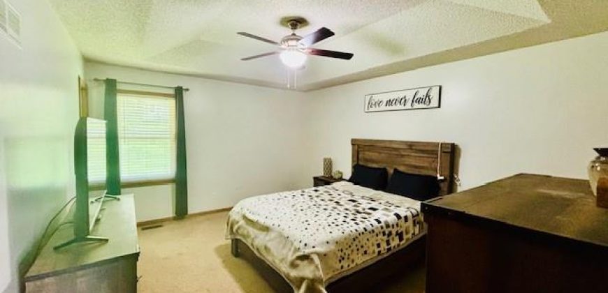 Homes for Sale in Liberty, MO 64068 | 1125  Amesbury Avenue