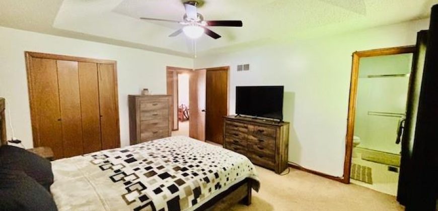 Homes for Sale in Liberty, MO 64068 | 1125  Amesbury Avenue