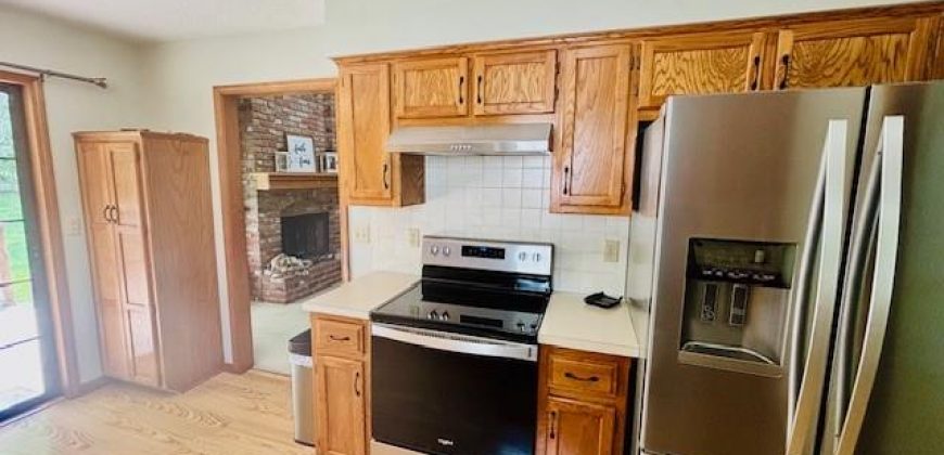 Homes for Sale in Liberty, MO 64068 | 1125  Amesbury Avenue