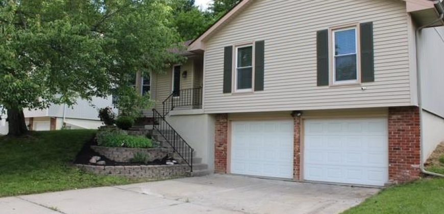 Homes for Sale in Liberty, MO 64068 | 1125  Amesbury Avenue