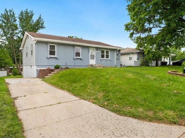 Homes for Sale in Kansas City, MO 64119 | 5005 NE 56th Terrace