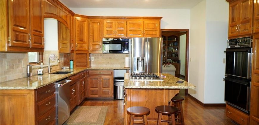 Homes for Sale in Kansas City, MO 64151 | 5500 NW 62nd Street