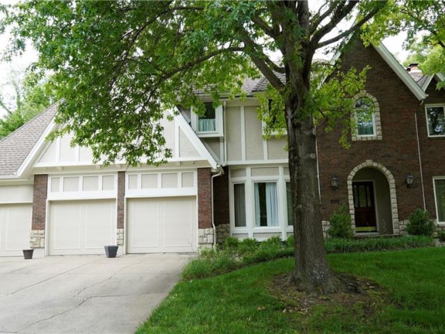 Homes for Sale in Kansas City, MO 64151 | 5500 NW 62nd Street