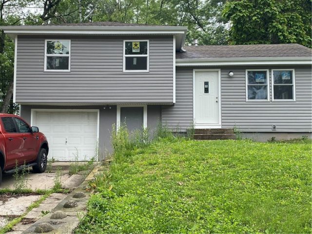Homes for Sale in Kansas City, MO 64119 | 8017 NE 50th Street
