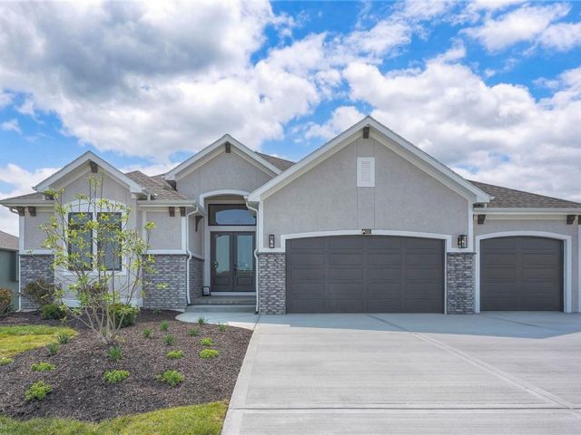 Homes for Sale in Kansas City, MO 64153 | 9000 N Clarion Avenue