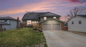 Homes for Sale in Liberty, MO 64068 | 1008  Bristol Way