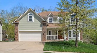 Homes for Sale in Gladstone, MO 64118 | 5201 N Jefferson Street