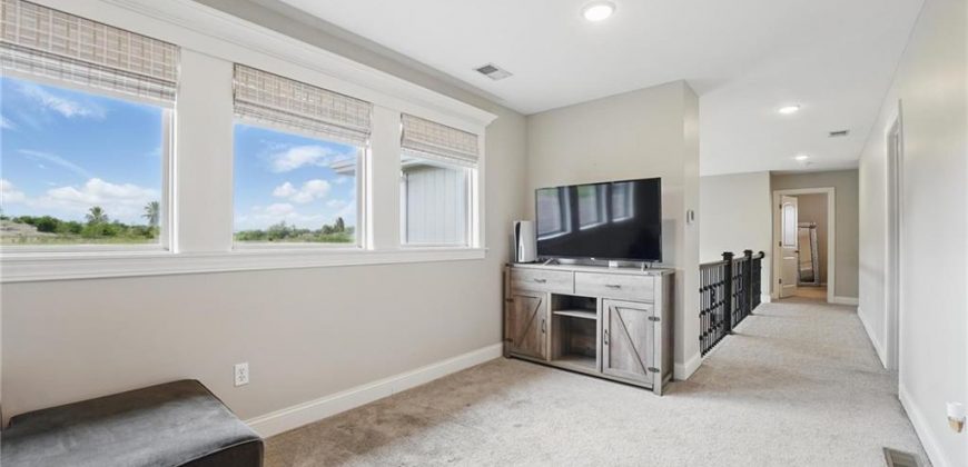 Homes for Sale in Kansas City, MO 64157 | 8833 N Crescent Avenue