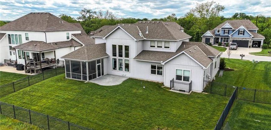 Homes for Sale in Kansas City, MO 64157 | 8833 N Crescent Avenue